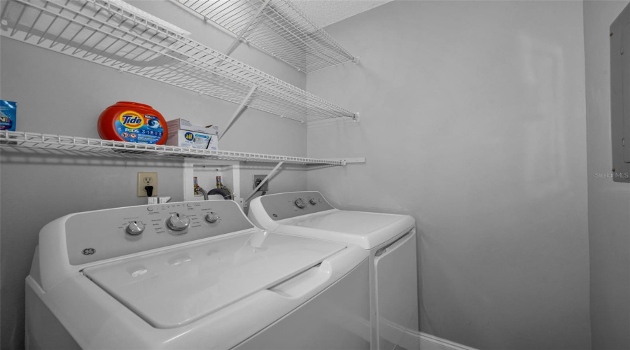 Tarpon Springs, Florida 34689, 2 Bedroom Bedrooms, ,2 Bathroombathrooms,Residential,For Sale,Seascape,0,Mfrtb8526235
