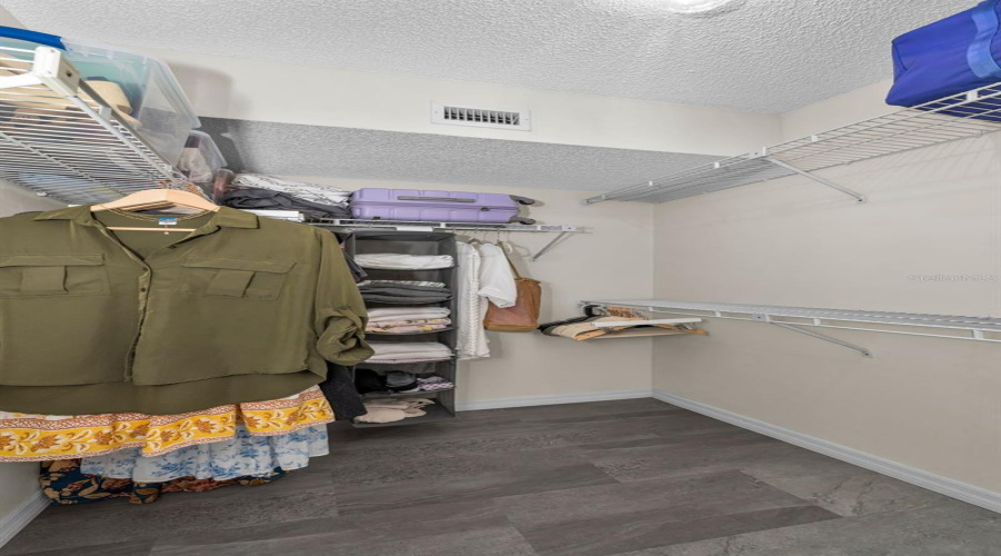 Tarpon Springs, Florida 34689, 2 Bedroom Bedrooms, ,2 Bathroombathrooms,Residential,For Sale,Seascape,0,Mfrtb8526235