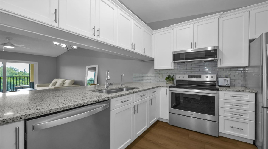 Tarpon Springs, Florida 34689, 2 Bedroom Bedrooms, ,2 Bathroombathrooms,Residential,For Sale,Seascape,0,Mfrtb8526235