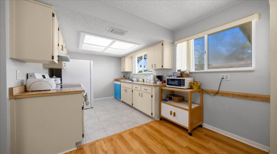 Ocala, Florida 34481, 2 Bedroom Bedrooms, ,1 Bathroombathrooms,Residential,For Sale,109Th,0,Mfrom723277
