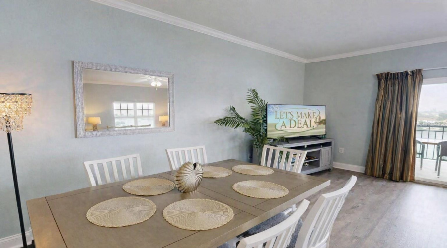 Treasure Island, Florida 33706, 2 Bedroom Bedrooms, ,2 Bathroombathrooms,Residential,For Sale,Gulf,0,Mfrtb8532583