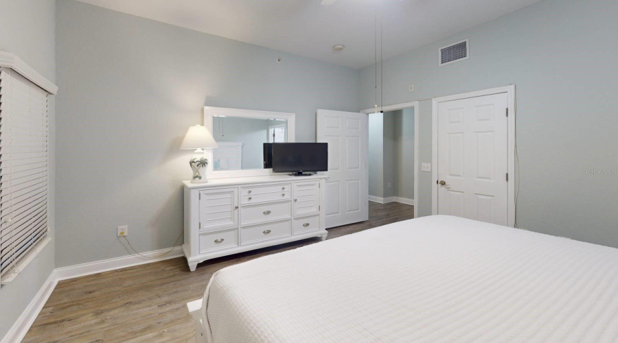 Treasure Island, Florida 33706, 2 Bedroom Bedrooms, ,2 Bathroombathrooms,Residential,For Sale,Gulf,0,Mfrtb8532583