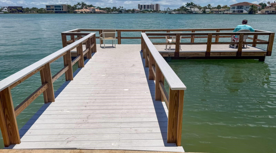 Treasure Island, Florida 33706, 2 Bedroom Bedrooms, ,2 Bathroombathrooms,Residential,For Sale,Gulf,0,Mfrtb8532583