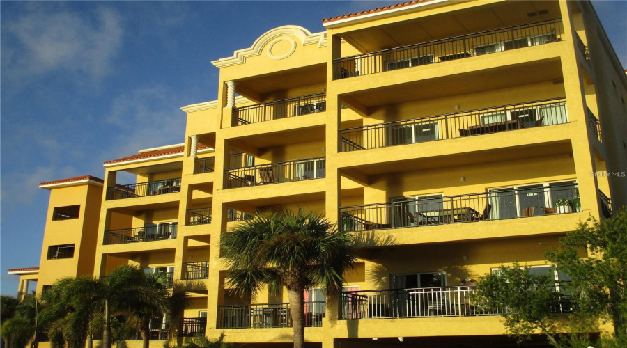 Treasure Island, Florida 33706, 2 Bedroom Bedrooms, ,2 Bathroombathrooms,Residential,For Sale,Gulf,0,Mfrtb8532583