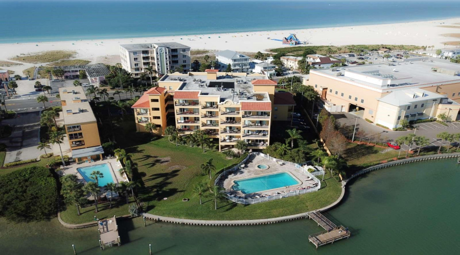 Treasure Island, Florida 33706, 2 Bedroom Bedrooms, ,2 Bathroombathrooms,Residential,For Sale,Gulf,0,Mfrtb8532583