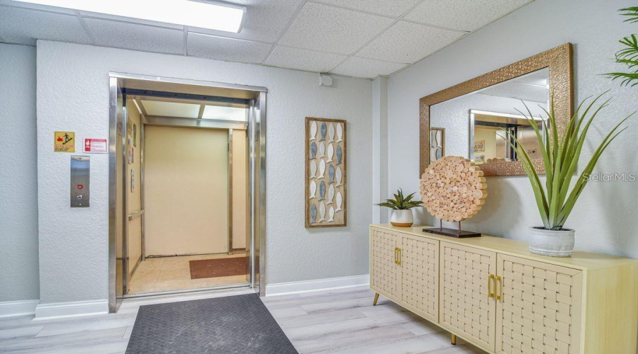 Treasure Island, Florida 33706, 2 Bedroom Bedrooms, ,2 Bathroombathrooms,Residential,For Sale,Gulf,0,Mfrtb8532583
