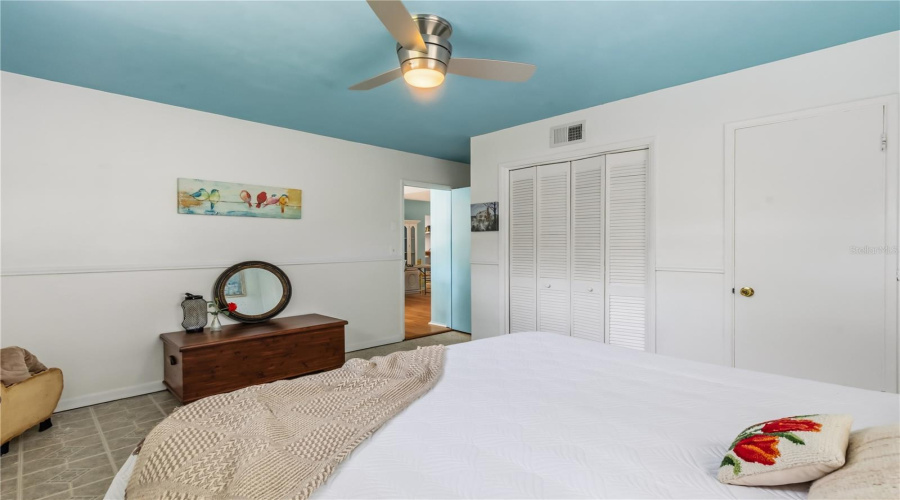 Clearwater, Florida 33755, 3 Bedroom Bedrooms, ,2 Bathroombathrooms,Residential,For Sale,Erin,0,Mfrtb8504501