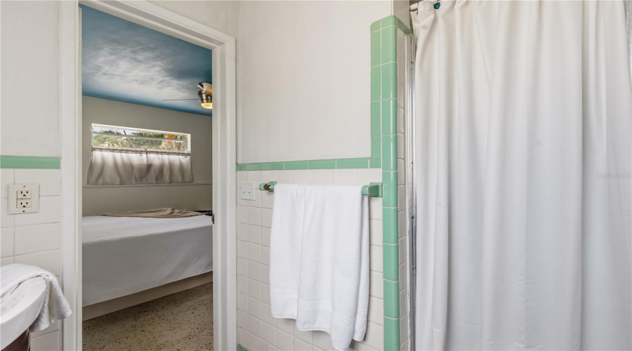 Clearwater, Florida 33755, 3 Bedroom Bedrooms, ,2 Bathroombathrooms,Residential,For Sale,Erin,0,Mfrtb8504501