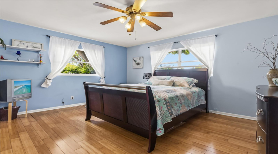 Clearwater, Florida 33755, 3 Bedroom Bedrooms, ,2 Bathroombathrooms,Residential,For Sale,Erin,0,Mfrtb8504501