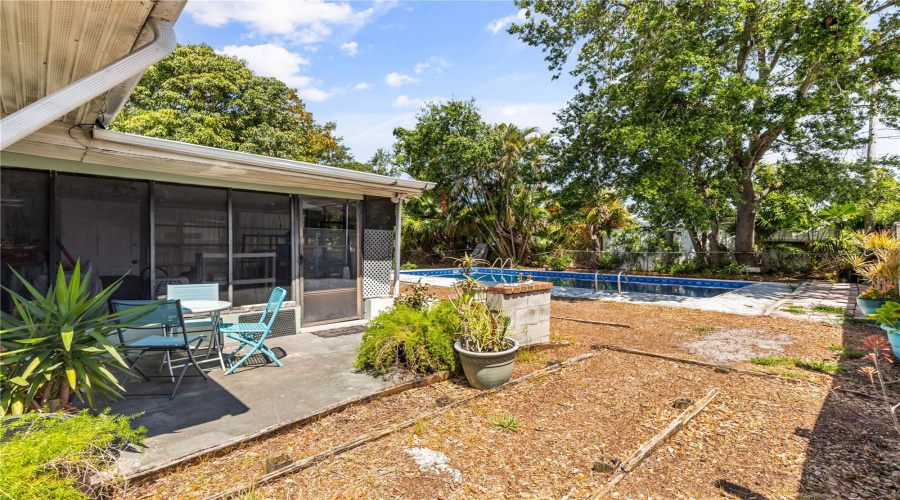 Clearwater, Florida 33755, 3 Bedroom Bedrooms, ,2 Bathroombathrooms,Residential,For Sale,Erin,0,Mfrtb8504501