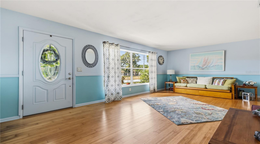 Clearwater, Florida 33755, 3 Bedroom Bedrooms, ,2 Bathroombathrooms,Residential,For Sale,Erin,0,Mfrtb8504501