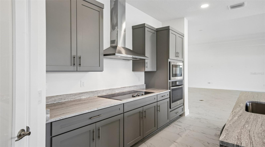 Parrish, Florida 34219, 3 Bedroom Bedrooms, ,3 Bathroombathrooms,Residential,For Sale,Golden Beach,0,Mfrtb8526019