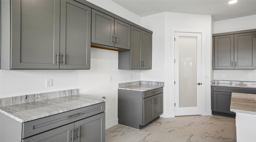 Parrish, Florida 34219, 3 Bedroom Bedrooms, ,3 Bathroombathrooms,Residential,For Sale,Golden Beach,0,Mfrtb8526019