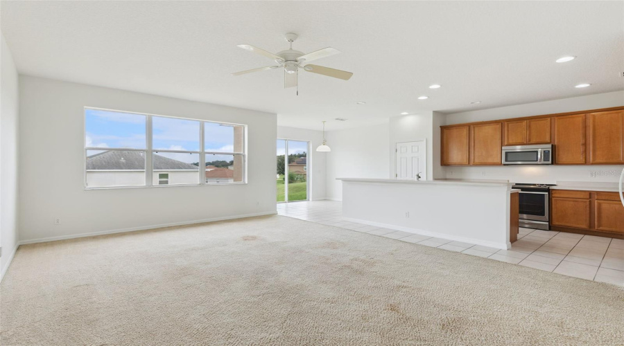 Clermont, Florida 34711, 3 Bedroom Bedrooms, ,2 Bathroombathrooms,Residential,For Sale,Lakeview Pointe,0,Mfro6428402