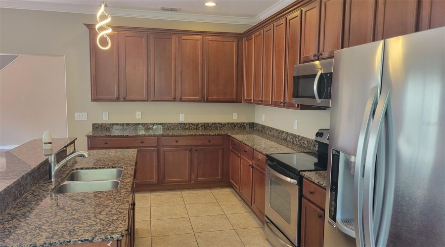 Tarpon Springs, Florida 34689, 4 Bedroom Bedrooms, ,2 Bathroombathrooms,Residential,For Sale,Hillview,0,Mfrtb8484348