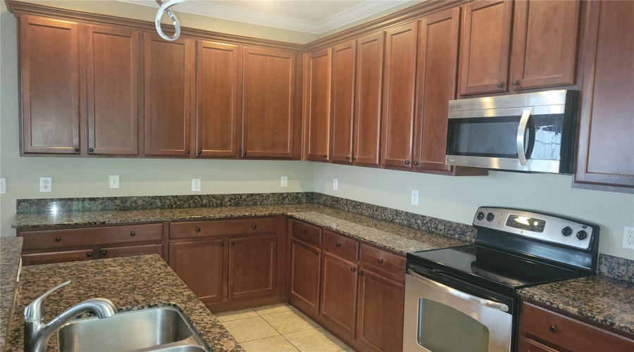 Tarpon Springs, Florida 34689, 4 Bedroom Bedrooms, ,2 Bathroombathrooms,Residential,For Sale,Hillview,0,Mfrtb8484348