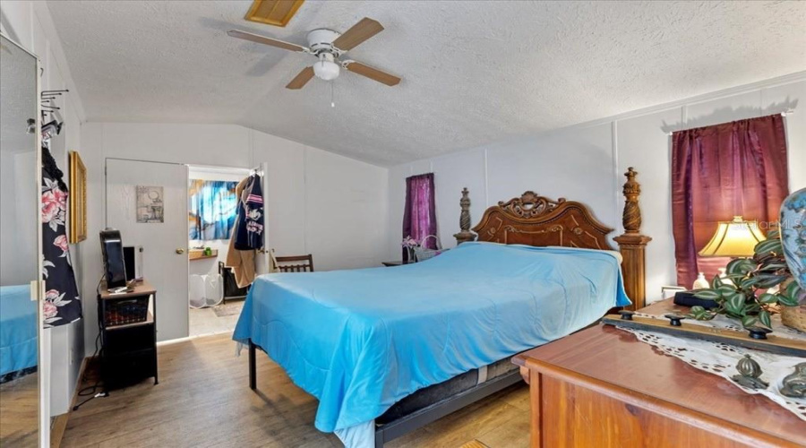 Trenton, Florida 32693, 2 Bedroom Bedrooms, ,2 Bathroombathrooms,Residential,For Sale,11Th,0,Mfrgc540259