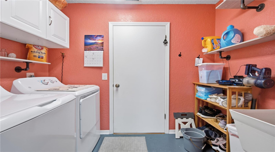 Spring Hill, Florida 34609, 3 Bedroom Bedrooms, ,2 Bathroombathrooms,Residential,For Sale,Linden,0,Mfrtb8531058