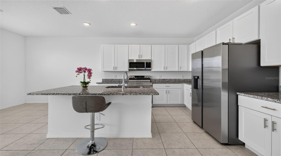Haines City, Florida 33844, 3 Bedroom Bedrooms, ,2 Bathroombathrooms,Residential,For Sale,Tupelo,0,Mfrs5153105