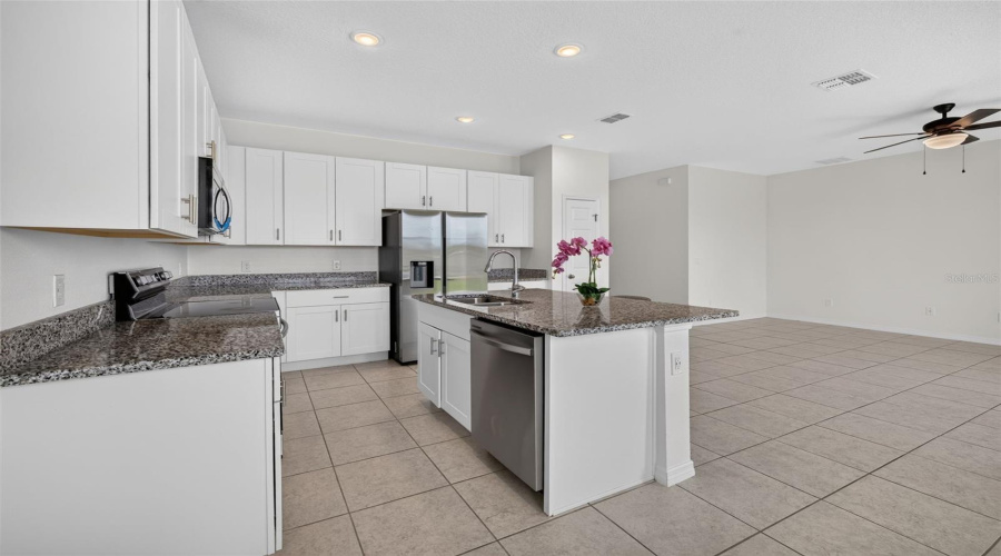 Haines City, Florida 33844, 3 Bedroom Bedrooms, ,2 Bathroombathrooms,Residential,For Sale,Tupelo,0,Mfrs5153105