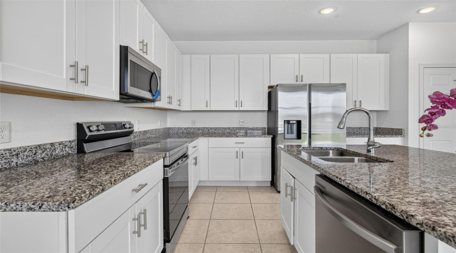 Haines City, Florida 33844, 3 Bedroom Bedrooms, ,2 Bathroombathrooms,Residential,For Sale,Tupelo,0,Mfrs5153105