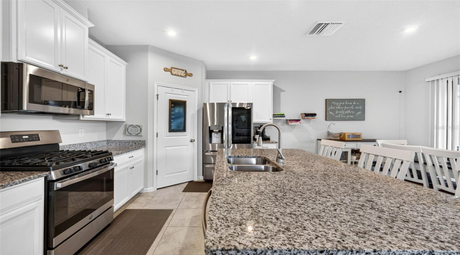 Riverview, Florida 33579, 3 Bedroom Bedrooms, ,2 Bathroombathrooms,Residential,For Sale,Gold Dust,0,Mfrtb8542164