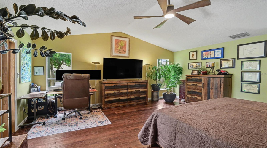 Longwood, Florida 32779, 5 Bedroom Bedrooms, ,3 Bathroombathrooms,Residential,For Sale,Longmeadow,0,Mfrtb8533300