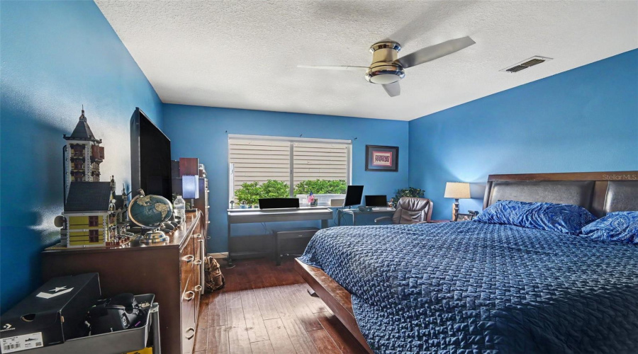 Longwood, Florida 32779, 5 Bedroom Bedrooms, ,3 Bathroombathrooms,Residential,For Sale,Longmeadow,0,Mfrtb8533300