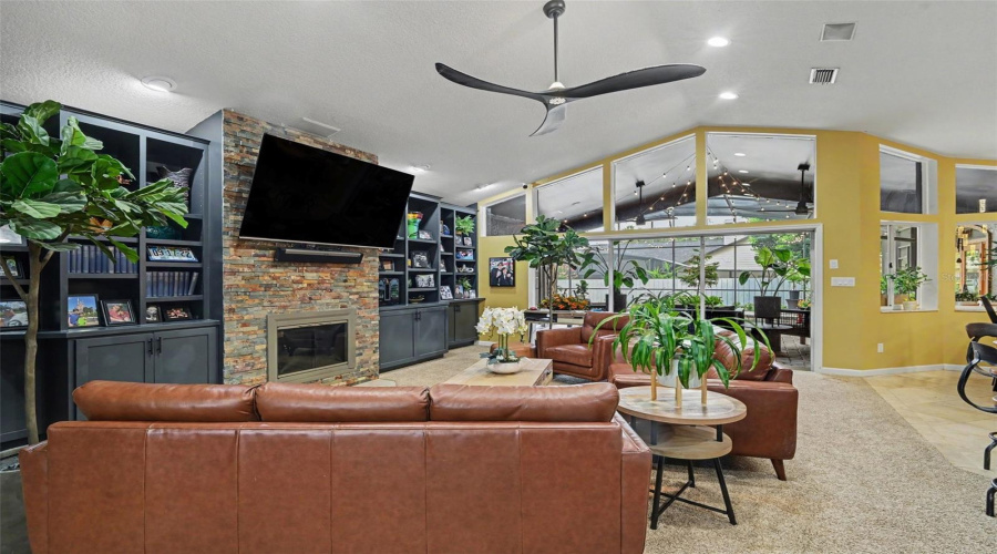 Longwood, Florida 32779, 5 Bedroom Bedrooms, ,3 Bathroombathrooms,Residential,For Sale,Longmeadow,0,Mfrtb8533300