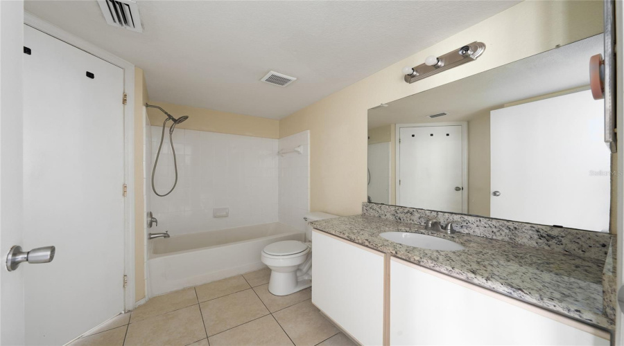 Kissimmee, Florida 34741, 2 Bedroom Bedrooms, ,2 Bathroombathrooms,Residential,For Sale,Key West,0,Mfrs5146825
