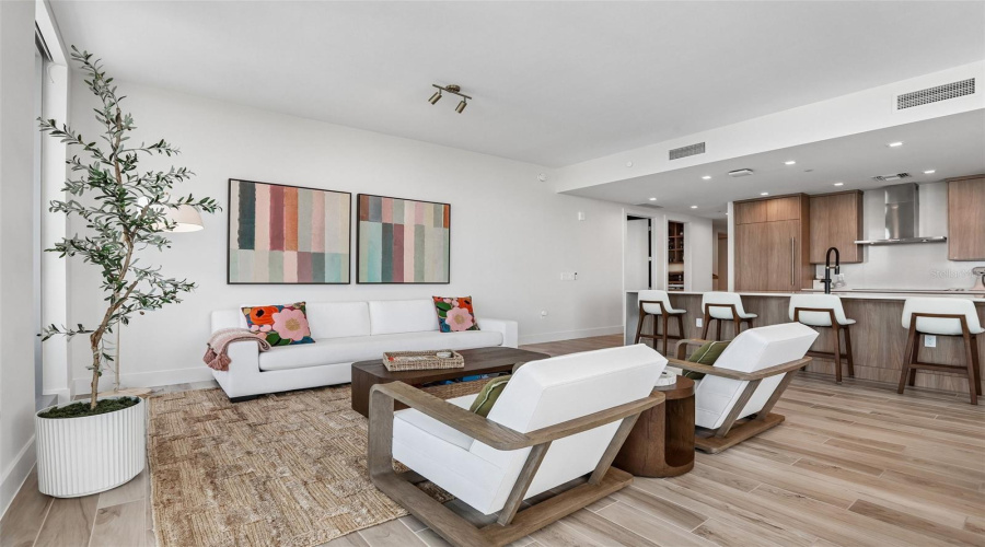 Tampa, Florida 33611, 4 Bedroom Bedrooms, ,3 Bathroombathrooms,Residential,For Sale,Marina,0,Mfrtb8518221