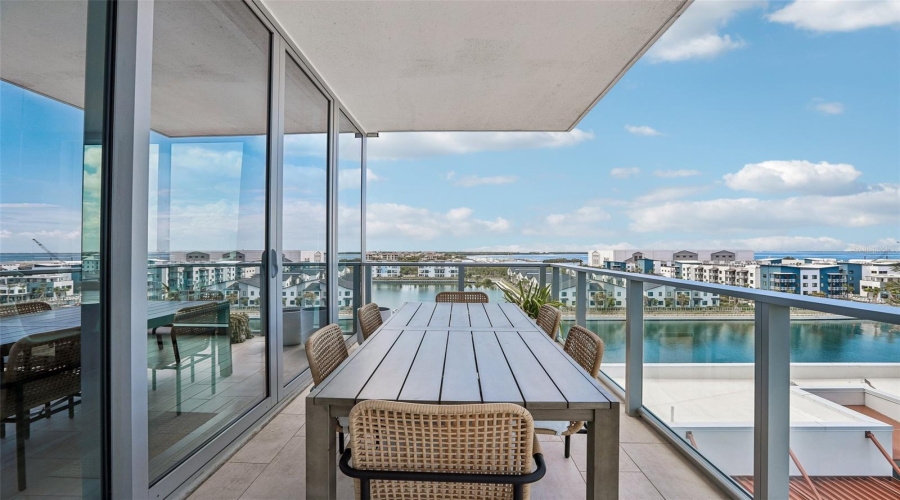 Tampa, Florida 33611, 4 Bedroom Bedrooms, ,3 Bathroombathrooms,Residential,For Sale,Marina,0,Mfrtb8518221