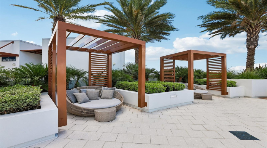 Tampa, Florida 33611, 4 Bedroom Bedrooms, ,3 Bathroombathrooms,Residential,For Sale,Marina,0,Mfrtb8518221