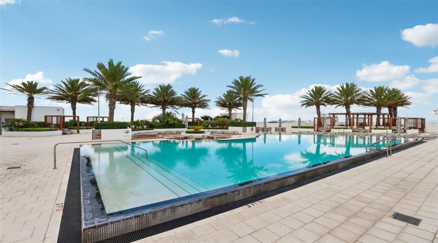 Tampa, Florida 33611, 4 Bedroom Bedrooms, ,3 Bathroombathrooms,Residential,For Sale,Marina,0,Mfrtb8518221