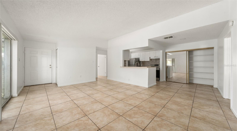 Kissimmee, Florida 34741, 2 Bedroom Bedrooms, ,2 Bathroombathrooms,Residential,For Sale,Bay Club,0,Mfrs5146820