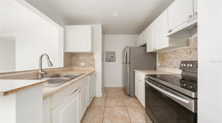 Kissimmee, Florida 34741, 2 Bedroom Bedrooms, ,2 Bathroombathrooms,Residential,For Sale,Bay Club,0,Mfrs5146820