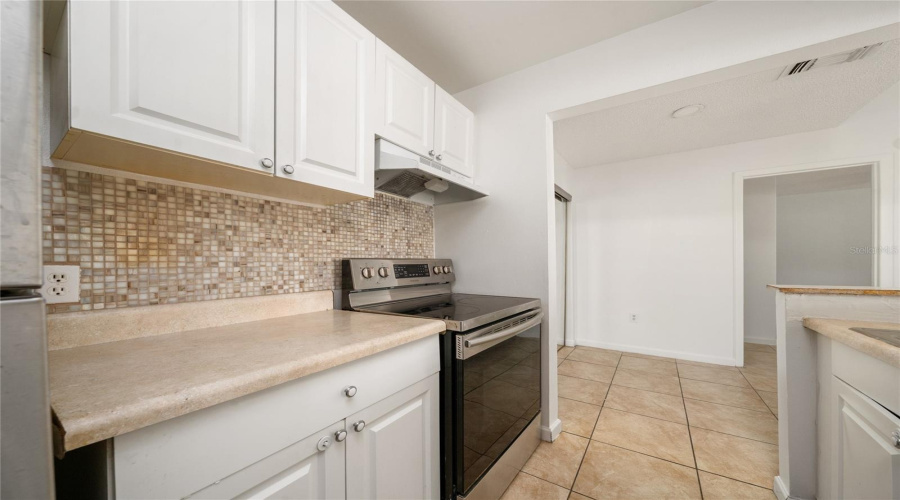 Kissimmee, Florida 34741, 2 Bedroom Bedrooms, ,2 Bathroombathrooms,Residential,For Sale,Bay Club,0,Mfrs5146820
