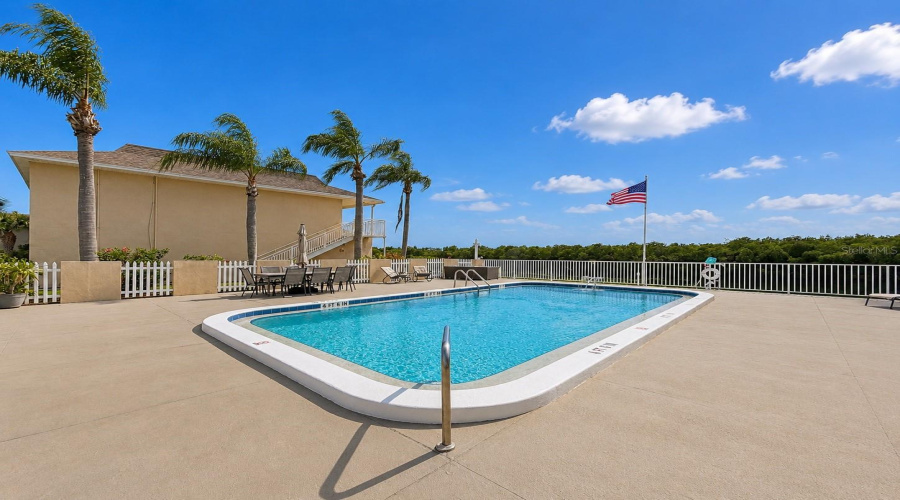 Tampa, Florida 33615, 2 Bedroom Bedrooms, ,1 Bathroombathrooms,Residential,For Sale,Bay Pointe,0,Mfrw7885446