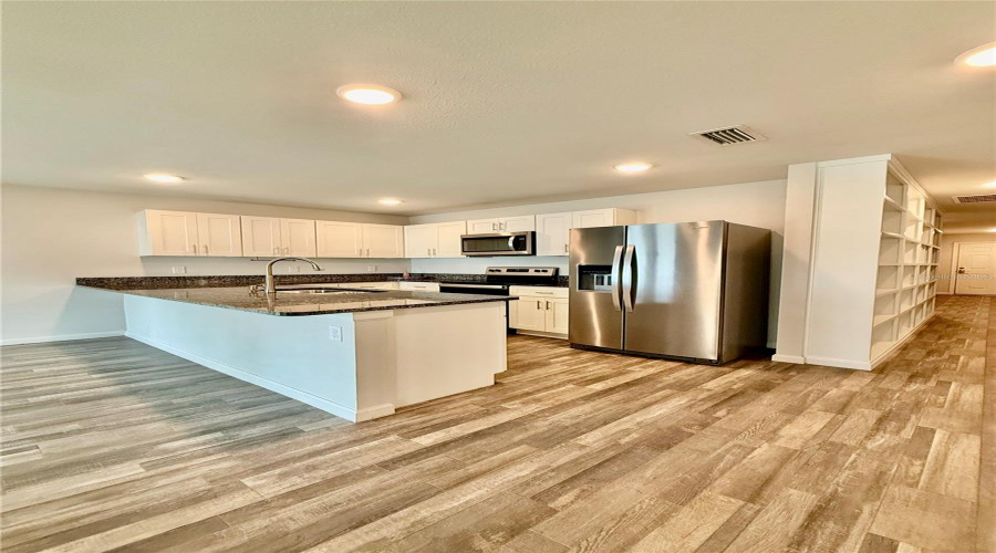 High Springs, Florida 32643, 4 Bedroom Bedrooms, ,2 Bathroombathrooms,Residential,For Sale,249Th,0,Mfrgc541809