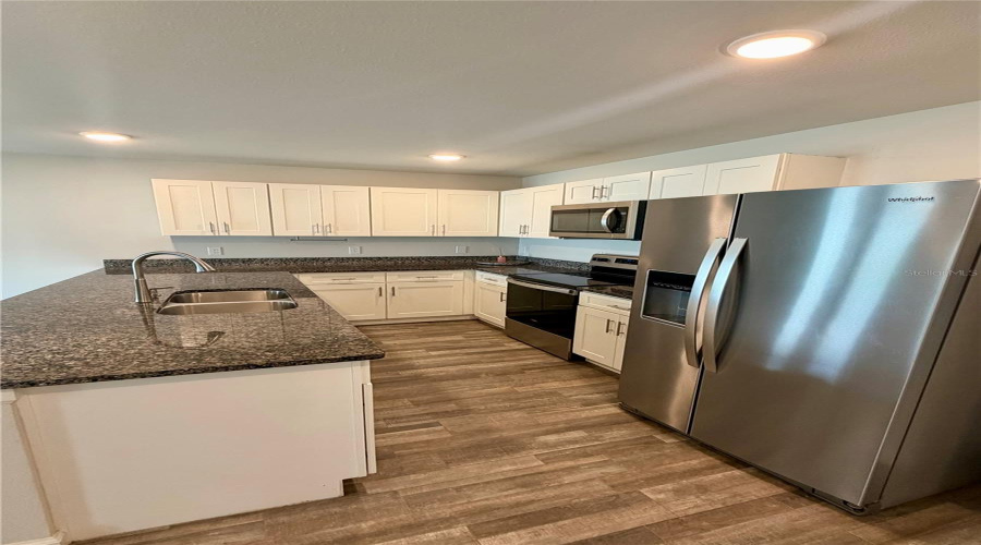 High Springs, Florida 32643, 4 Bedroom Bedrooms, ,2 Bathroombathrooms,Residential,For Sale,249Th,0,Mfrgc541809