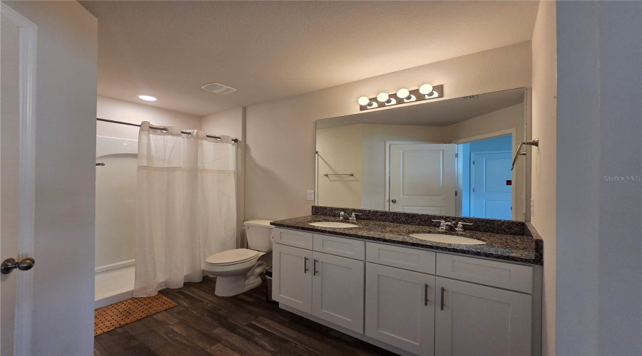 High Springs, Florida 32643, 4 Bedroom Bedrooms, ,2 Bathroombathrooms,Residential,For Sale,249Th,0,Mfrgc541809