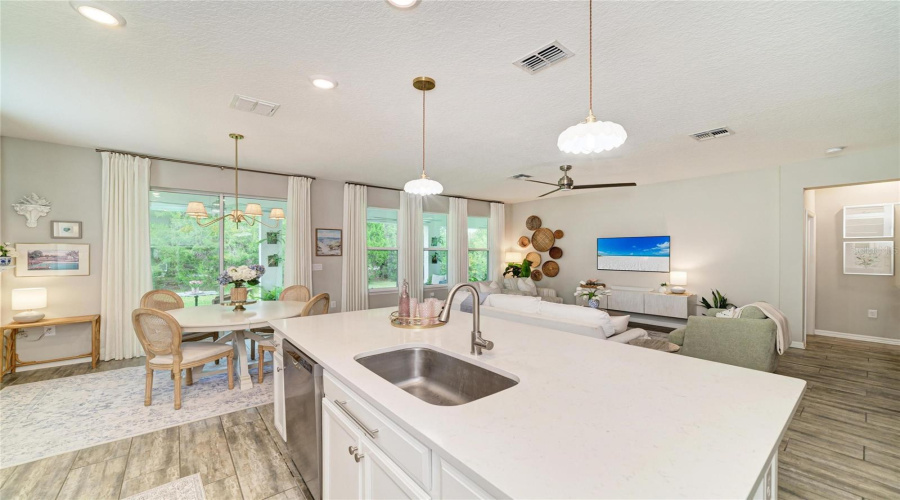 Parrish, Florida 34219, 4 Bedroom Bedrooms, ,2 Bathroombathrooms,Residential,For Sale,Roycroft,0,Mfra4693060