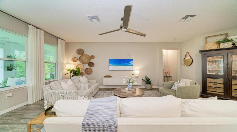 Parrish, Florida 34219, 4 Bedroom Bedrooms, ,2 Bathroombathrooms,Residential,For Sale,Roycroft,0,Mfra4693060
