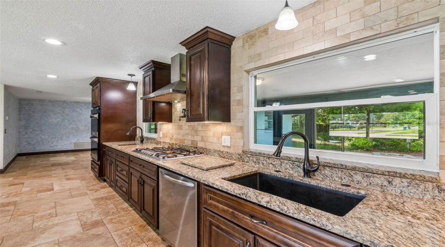 Deland, Florida 32720, 3 Bedroom Bedrooms, ,2 Bathroombathrooms,Residential,For Sale,Voorhis,0,Mfrtb8526238