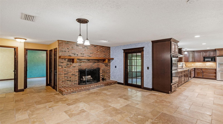 Deland, Florida 32720, 3 Bedroom Bedrooms, ,2 Bathroombathrooms,Residential,For Sale,Voorhis,0,Mfrtb8526238