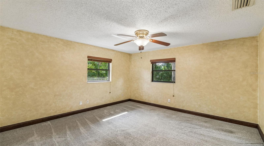Deland, Florida 32720, 3 Bedroom Bedrooms, ,2 Bathroombathrooms,Residential,For Sale,Voorhis,0,Mfrtb8526238