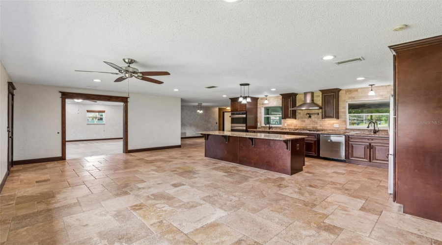 Deland, Florida 32720, 3 Bedroom Bedrooms, ,2 Bathroombathrooms,Residential,For Sale,Voorhis,0,Mfrtb8526238