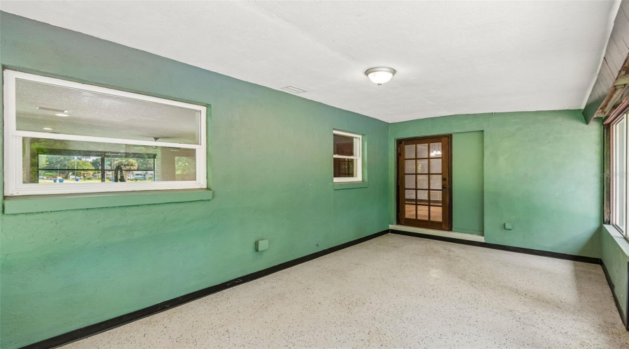 Deland, Florida 32720, 3 Bedroom Bedrooms, ,2 Bathroombathrooms,Residential,For Sale,Voorhis,0,Mfrtb8526238