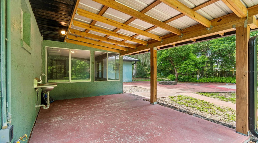Deland, Florida 32720, 3 Bedroom Bedrooms, ,2 Bathroombathrooms,Residential,For Sale,Voorhis,0,Mfrtb8526238