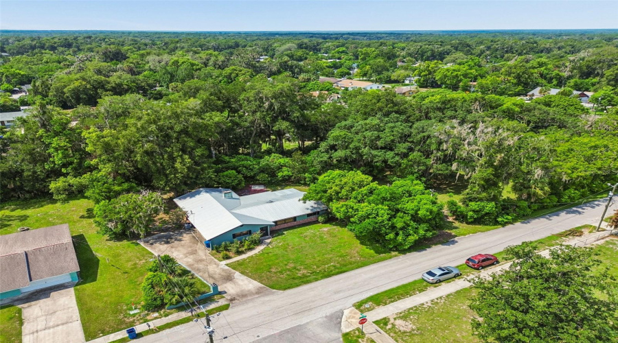 Deland, Florida 32720, 3 Bedroom Bedrooms, ,2 Bathroombathrooms,Residential,For Sale,Voorhis,0,Mfrtb8526238